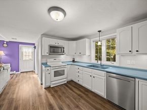 27 N Grove St, Middleboro MA 02346