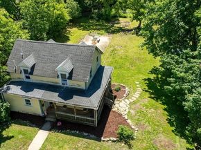 138 Charlton St, Southbridge MA 01550