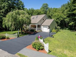 21 Autumn Road, Medway MA 02053