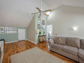 21 Autumn Road, Medway MA 02053