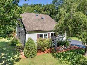 21 Autumn Road, Medway MA 02053