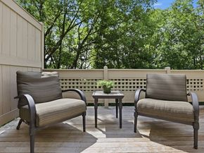 7 Wainwright Road 47, Winchester MA 01890