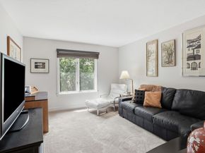 7 Wainwright Road 47, Winchester MA 01890