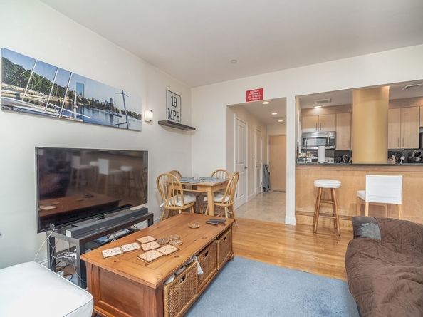 42 Beach St 6B, Boston MA 02111