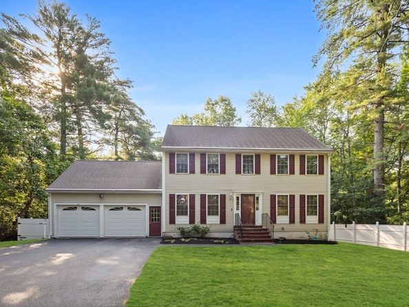 98 Park Ave, Wilmington MA 01887