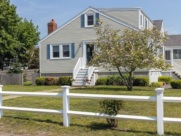 84 Newport Road, Hull MA 02045