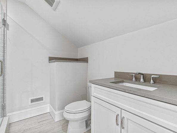6 Clifford Lane, Weston MA 02493