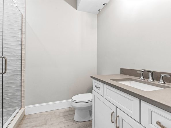 6 Clifford Lane, Weston MA 02493