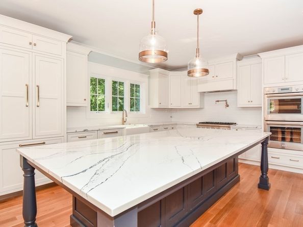 6 Clifford Lane, Weston MA 02493