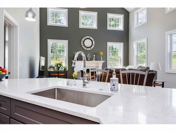 2 Beacon Street 77, Wareham MA 02558