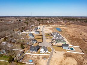 58 Metacomet Road 17, West Bridgewater MA 02379