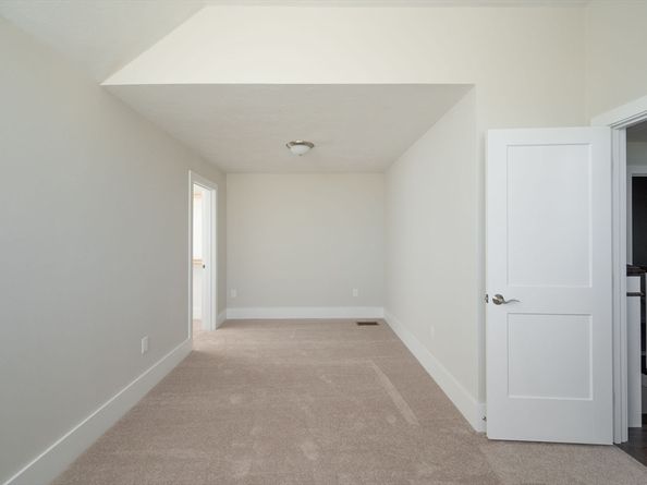 58 Metacomet Road 17, West Bridgewater MA 02379