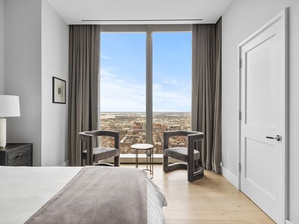 1 Dalton St 4704, Boston MA 02199