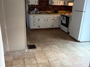 1 Gibbs Ball Park Rd, Wareham MA 02571