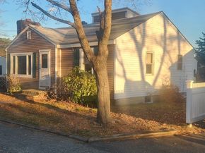 1 Gibbs Ball Park Rd, Wareham MA 02571