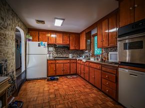 12 Hamlin Ln, Wilmington MA 01887