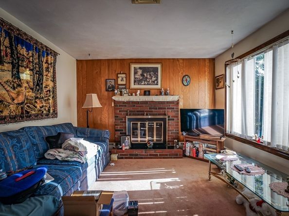 12 Hamlin Ln, Wilmington MA 01887