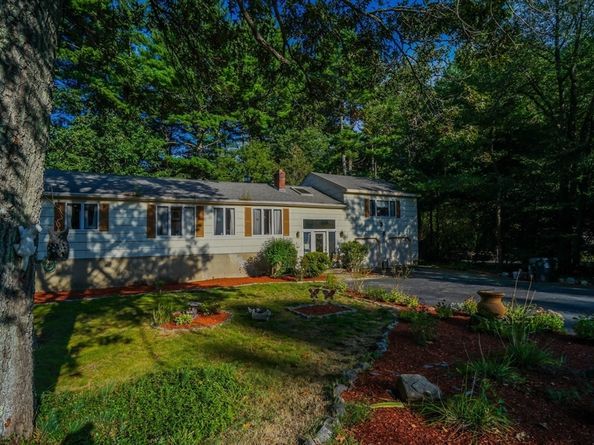 12 Hamlin Ln, Wilmington MA 01887