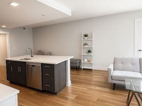 98 Prescott St 3b, Boston MA 02128