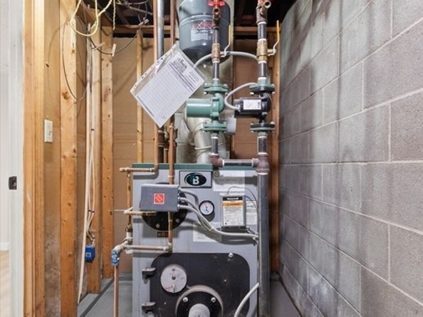 8 Maple Lane, Millbury MA 01527