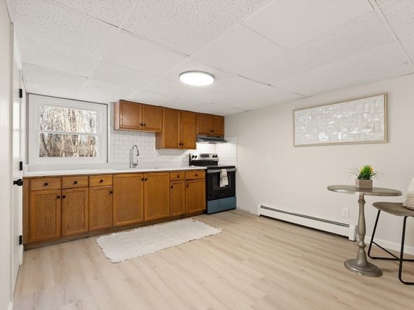 8 Maple Lane, Millbury MA 01527