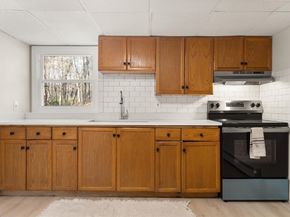 8 Maple Lane, Millbury MA 01527