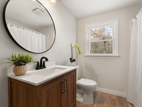 8 Maple Lane, Millbury MA 01527