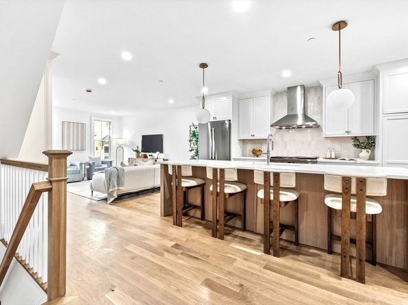 12 Prospect St 1, Boston MA 02129