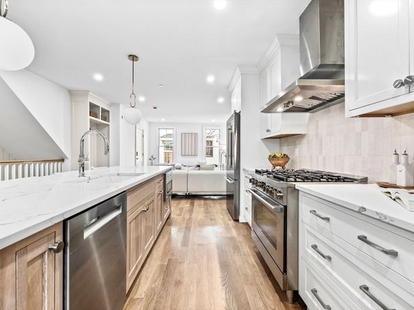 12 Prospect St 1, Boston MA 02129