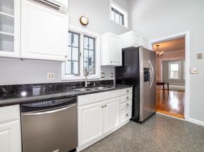 18 Hadwen Lane, Worcester MA 01602