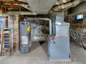 60 Fruit Street, Worcester MA 01609