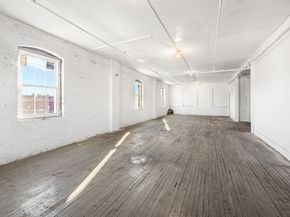 64 Green St, Worcester MA 01604