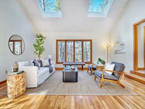 28 Blueberry Lane, Lincoln MA 01773