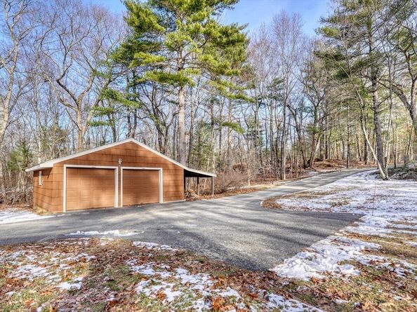 28 Blueberry Lane, Lincoln MA 01773