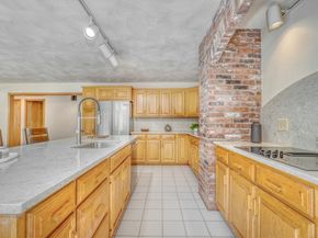 28 Blueberry Lane, Lincoln MA 01773