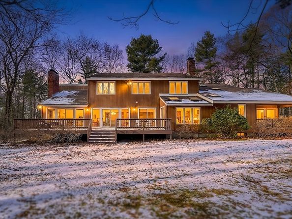 28 Blueberry Lane, Lincoln MA 01773