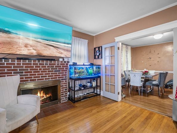 86 Parkland Ave, Lynn MA 01904