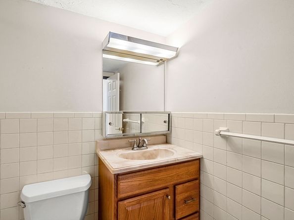 30 Skyline Dr 6, Braintree MA 02184