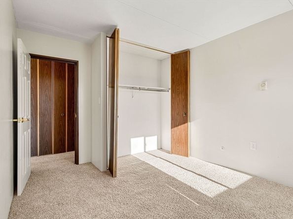 30 Skyline Dr 6, Braintree MA 02184