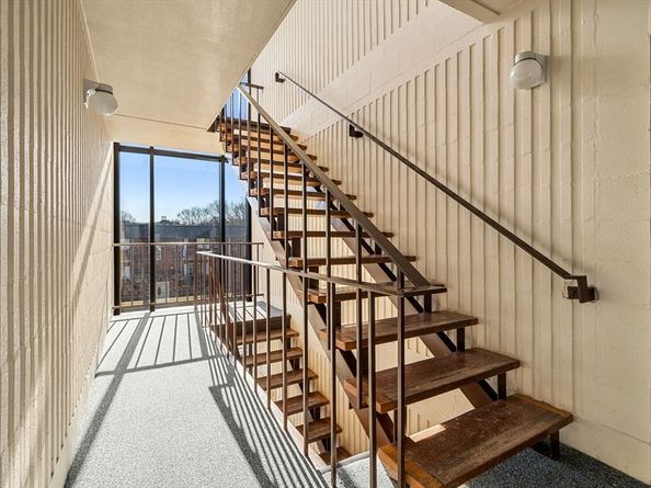 30 Skyline Dr 6, Braintree MA 02184