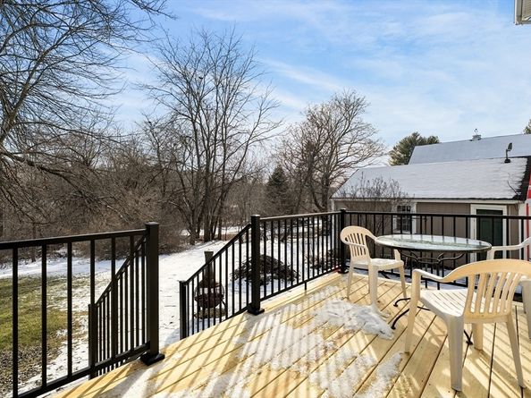 303 School St, Acton MA 01720