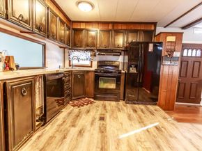 195 Shoreline Dr, Billerica MA 01862