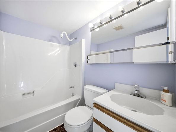 137 Franklin St 406, Stoneham MA 02180