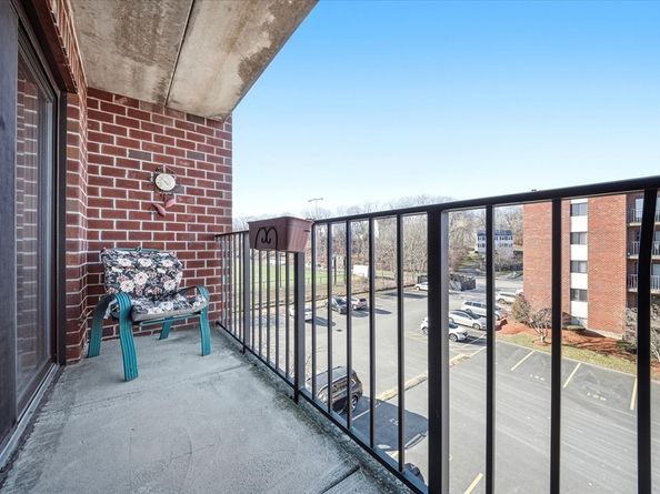 137 Franklin St 406, Stoneham MA 02180