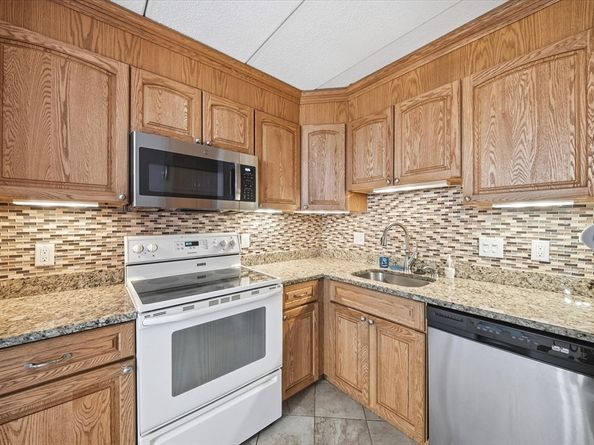 137 Franklin St 406, Stoneham MA 02180