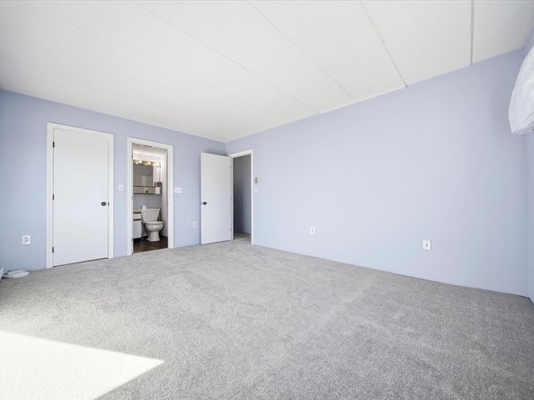 137 Franklin St 406, Stoneham MA 02180