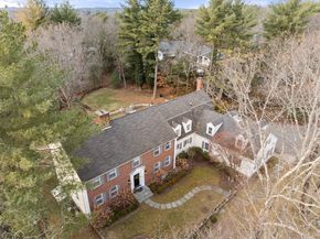 84 Royalston Rd, Wellesley MA 02481