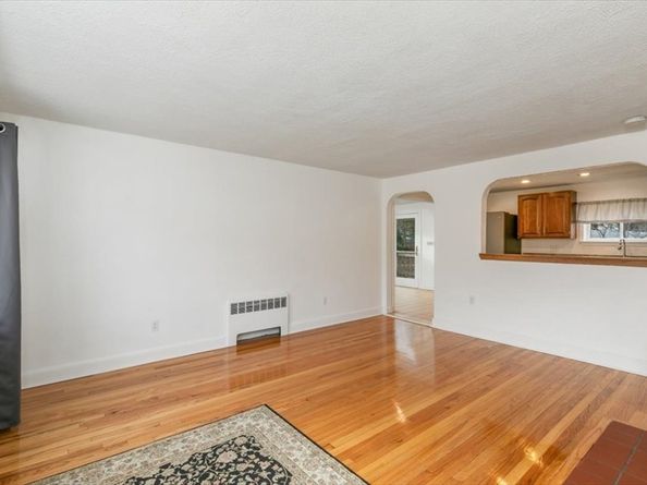 4 Maywood Terrace, Woburn MA 01801