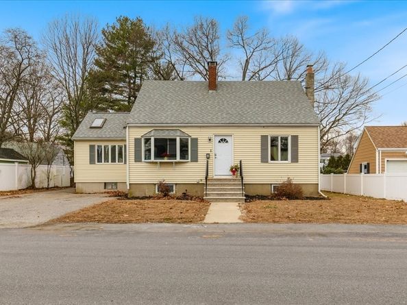 4 Maywood Terrace, Woburn MA 01801