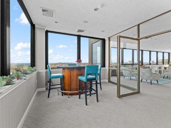 77 Adams St 610, Quincy MA 02169